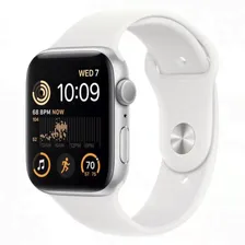 Умные часы Apple Watch SE 40mm (Silver Aluminum case with Sport Band)